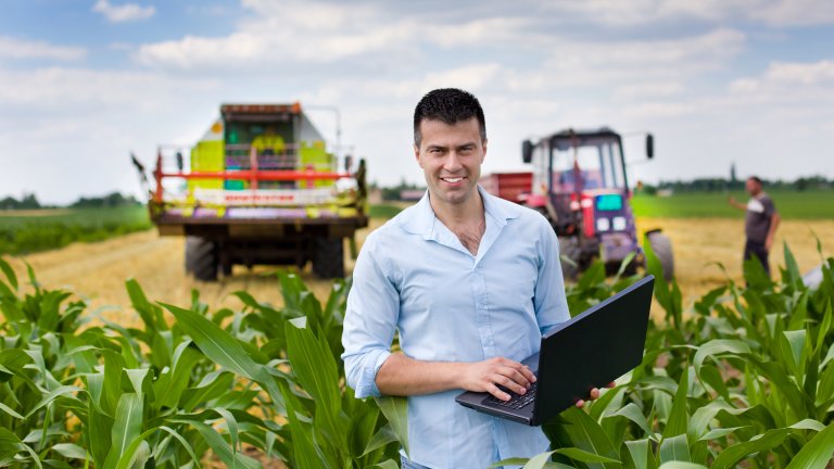 IT Technik im Feld