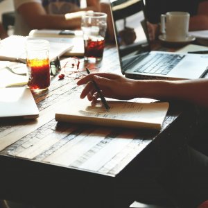 Arbeit im Cafe